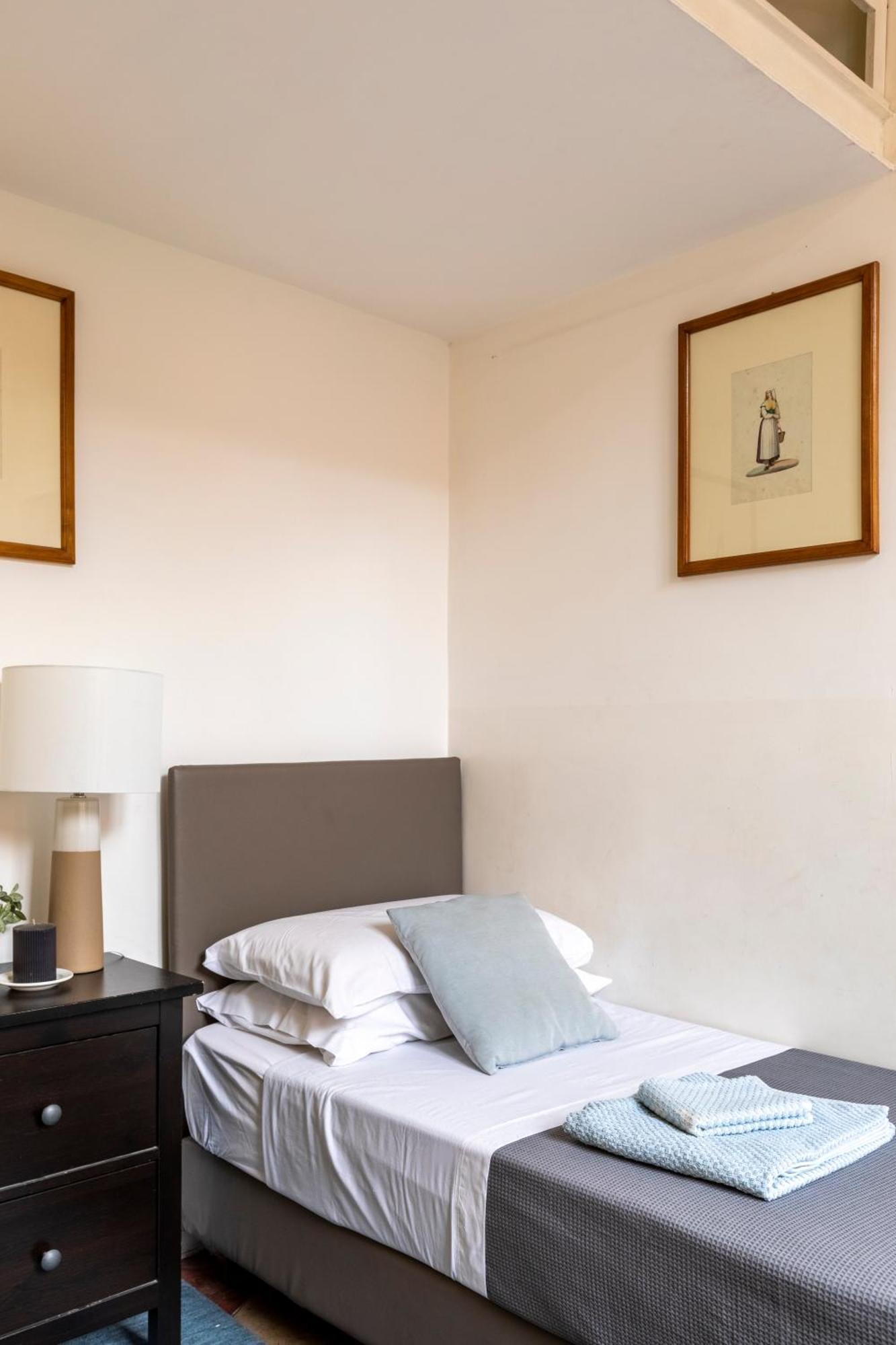 Colosseo Apartment- Heart Of Rione Monti Рим Екстер'єр фото
