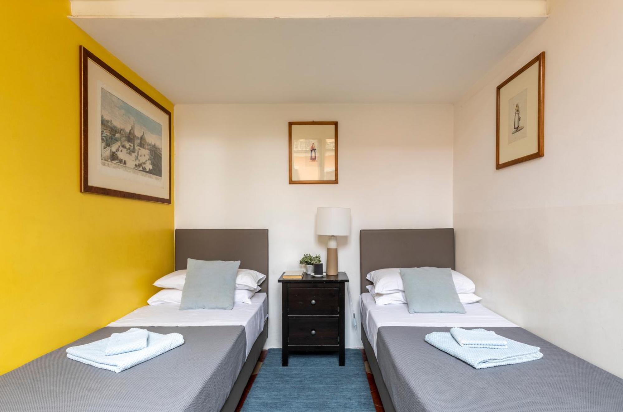 Colosseo Apartment- Heart Of Rione Monti Рим Екстер'єр фото